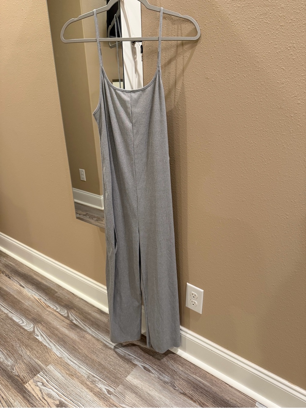Source Unknown Light Gray Wide-Leg Jumpsuit with Thin Straps